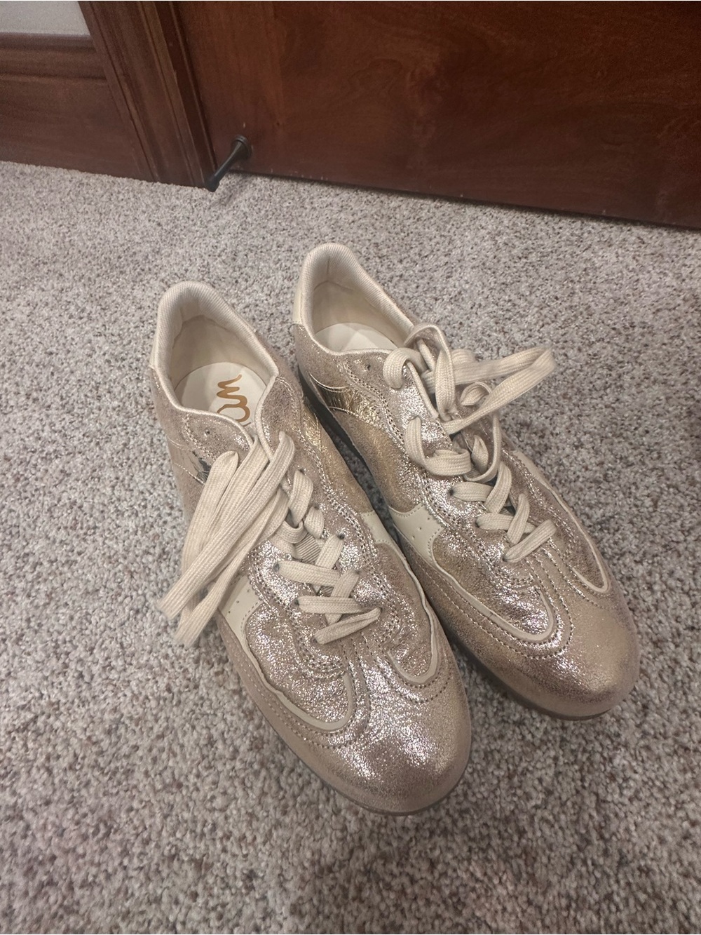 Sam Edelman Champagne / Gold Glitter Lace-Up Women's Sneakers